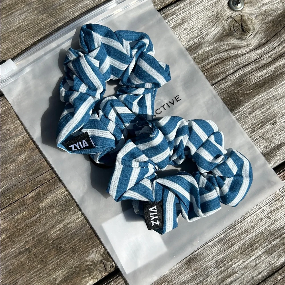 ZYIA Active Blue Boardwalk Scrunchie (2 Pack)  Item #2267 New in bag!
